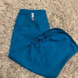 Zella size small short capris